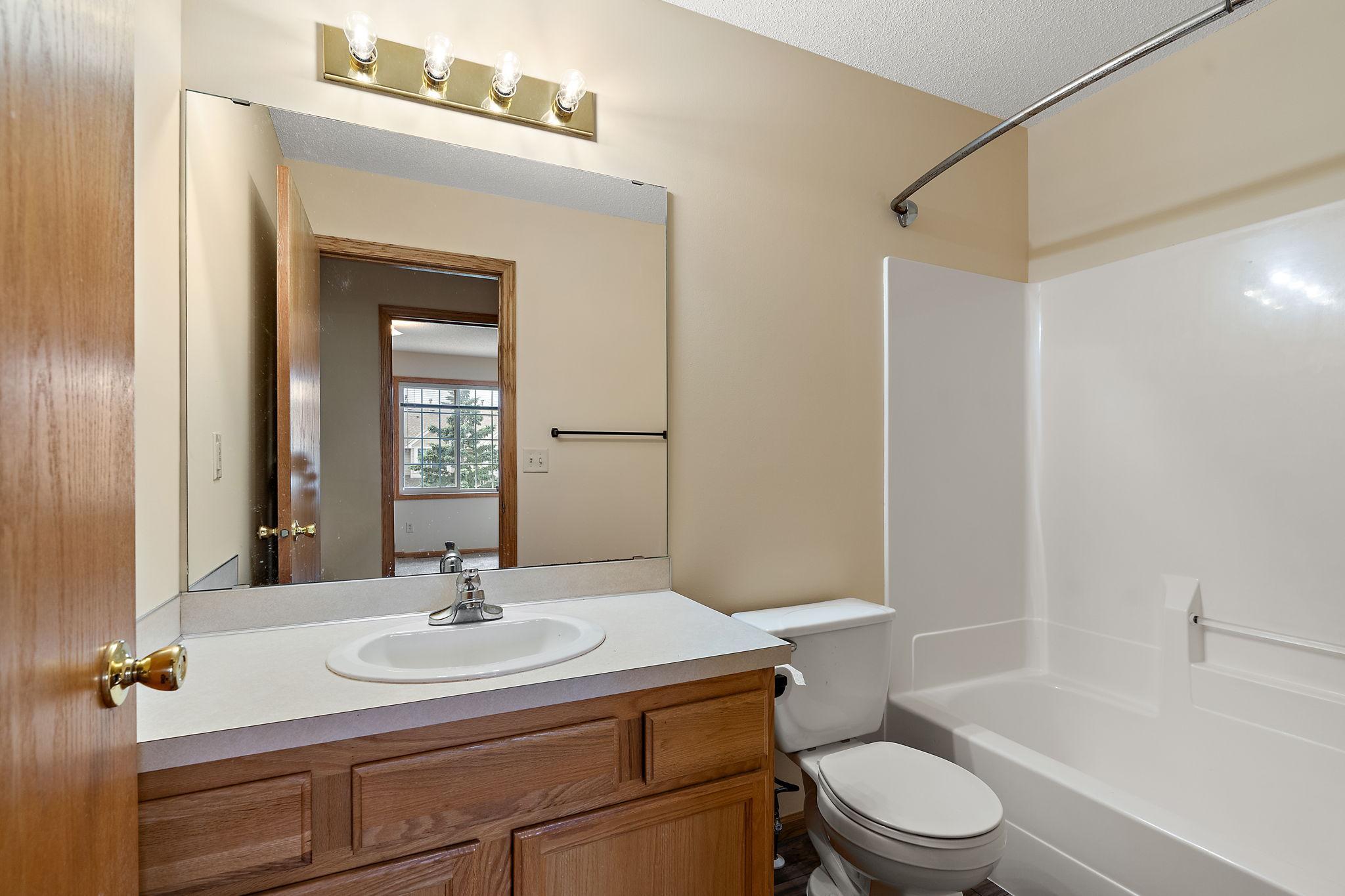 1613 County Rd D East, Unit L Maplewood, MN 55109 - Photo 6 of 13