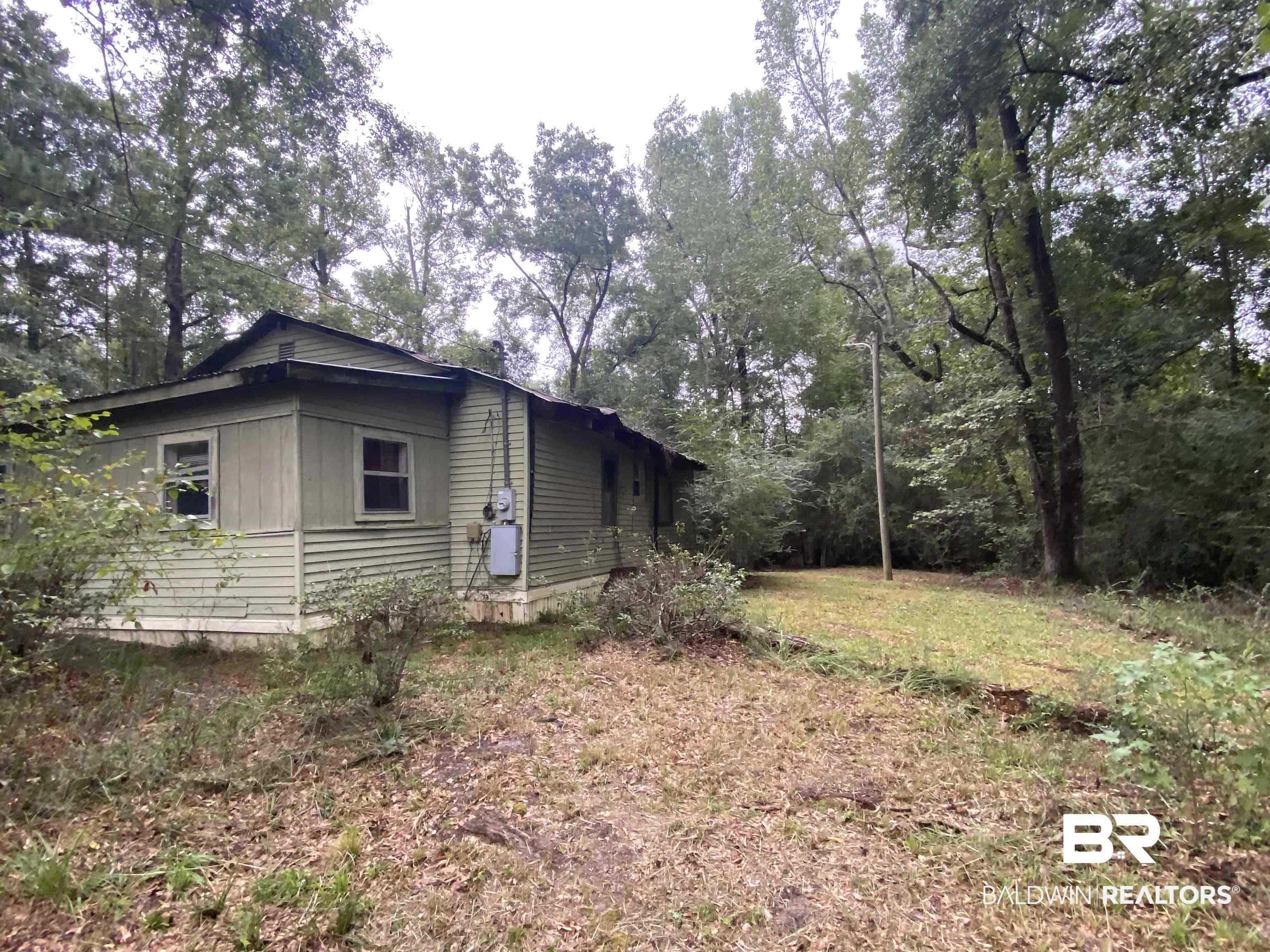 96 Russell Lane Brewton, AL 36426 - Photo 5 of 6