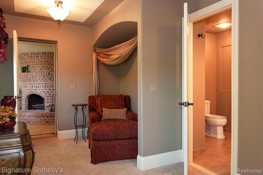 204 Gallogly Road Lake Angelus, MI 48326 - Photo 33 of 85