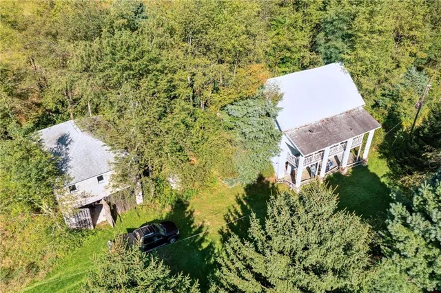 $649,900 | 2 Road (mink), Boswell, PA 15531