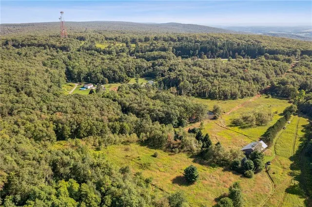 $649,900 | 2 Road (mink), Boswell, PA 15531