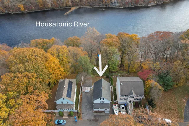 $439,000 | 11 Mt Pleasant Street, Shelton, CT 06484