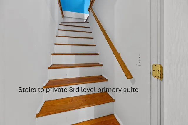 $439,000 | 11 Mt Pleasant Street, Shelton, CT 06484