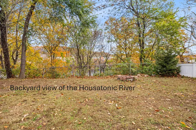 $439,000 | 11 Mt Pleasant Street, Shelton, CT 06484