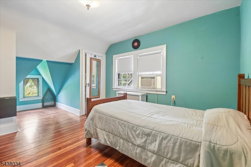 18 Burroughs Way Maplewood, NJ 07040 - Photo 24 of 42