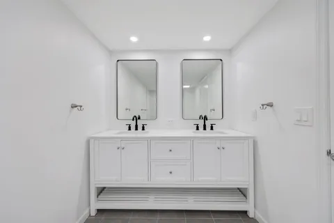 $650,000 | 2066 North Ocean Boulevard, Unit 2SW, Boca Raton, FL 33431