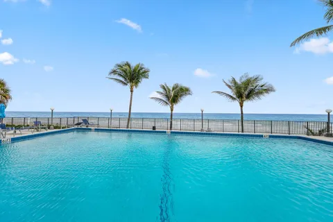 $650,000 | 2066 North Ocean Boulevard, Unit 2SW, Boca Raton, FL 33431