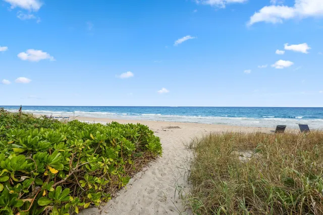 $650,000 | 2066 North Ocean Boulevard, Unit 2SW, Boca Raton, FL 33431