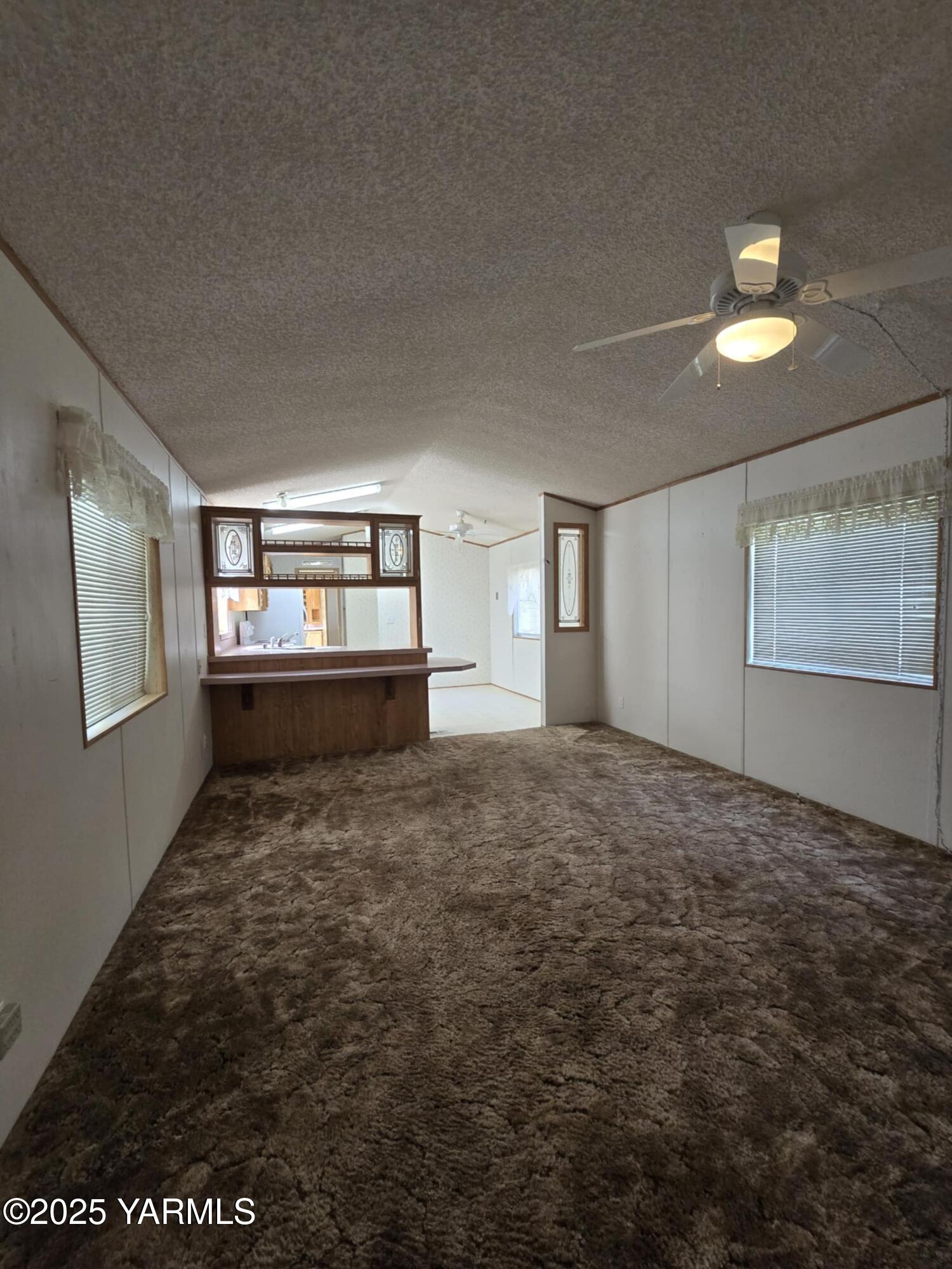 811 2nd Avenue, Unit 7 Zillah, WA 98953 - Photo 4 of 20 fd5afd65-31b2-4936-8c5b-3498124b367a