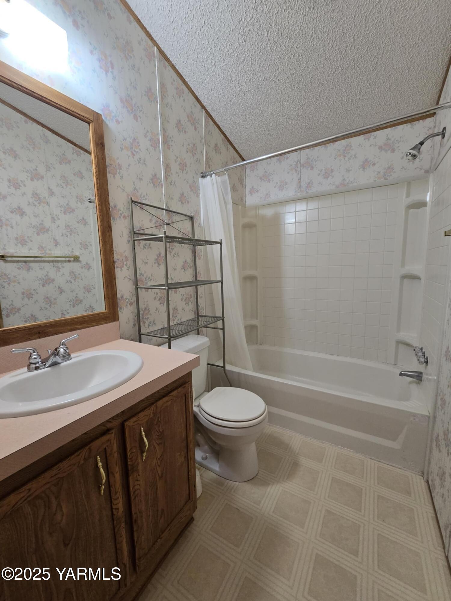 811 2nd Avenue, Unit 7 Zillah, WA 98953 - Photo 9 of 20 97e11f8b-3621-4ca0-83dd-c3a09a0c715a