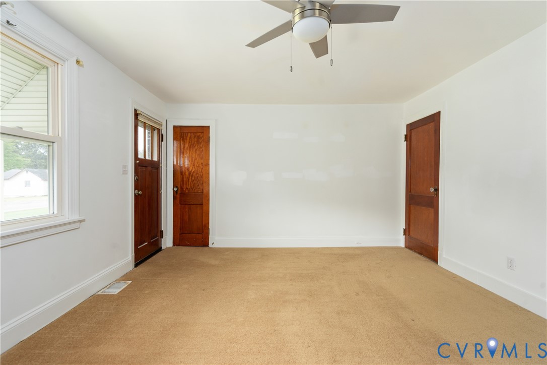 4000 Wayside Road Charles City, VA 23030 - Photo 15 of 30 White walls with trim