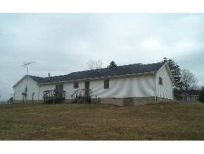 8773 Old St Road North Bloomington, IN 47408 - Photo 4 of 10