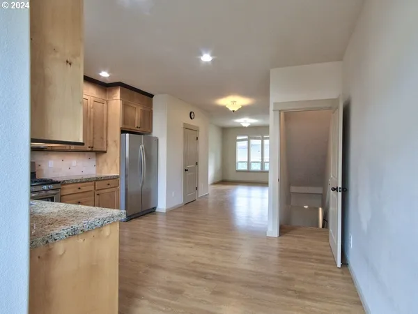 $379,900 | 7728 Northeast Julie Ann Lane, Hillsboro, OR 97124