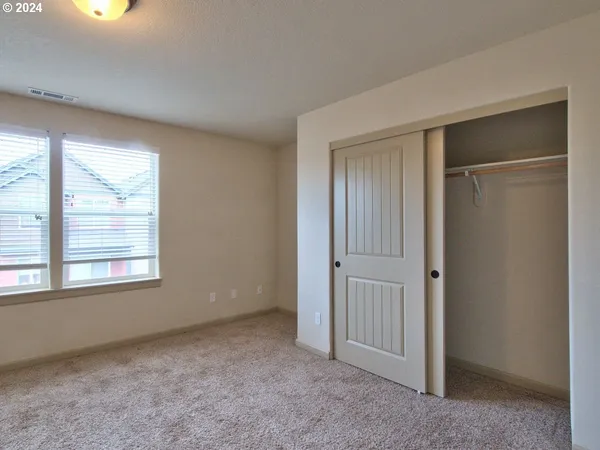 $379,900 | 7728 Northeast Julie Ann Lane, Hillsboro, OR 97124