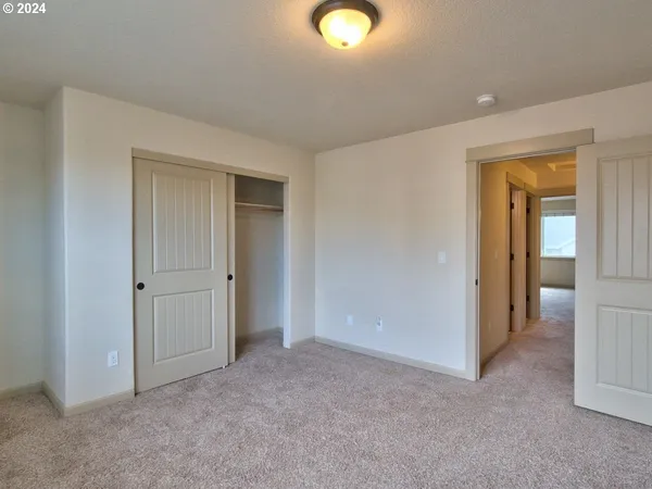 $379,900 | 7728 Northeast Julie Ann Lane, Hillsboro, OR 97124