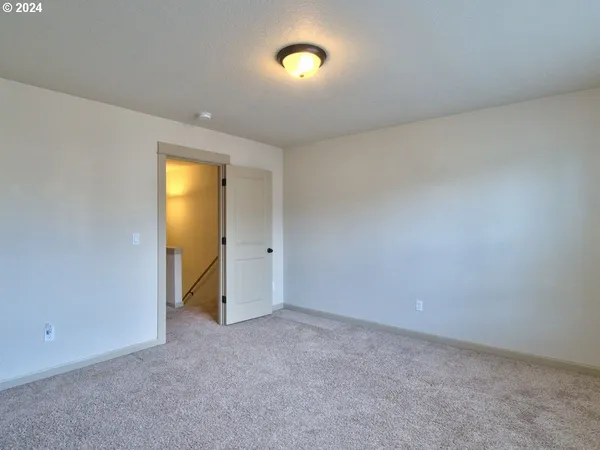 $379,900 | 7728 Northeast Julie Ann Lane, Hillsboro, OR 97124