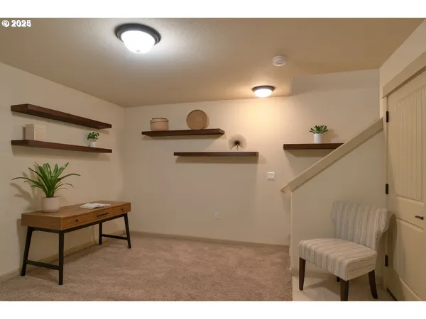 $379,900 | 7728 Northeast Julie Ann Lane, Hillsboro, OR 97124