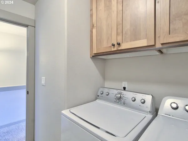 $379,900 | 7728 Northeast Julie Ann Lane, Hillsboro, OR 97124