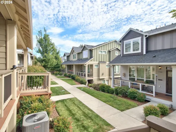 $379,900 | 7728 Northeast Julie Ann Lane, Hillsboro, OR 97124