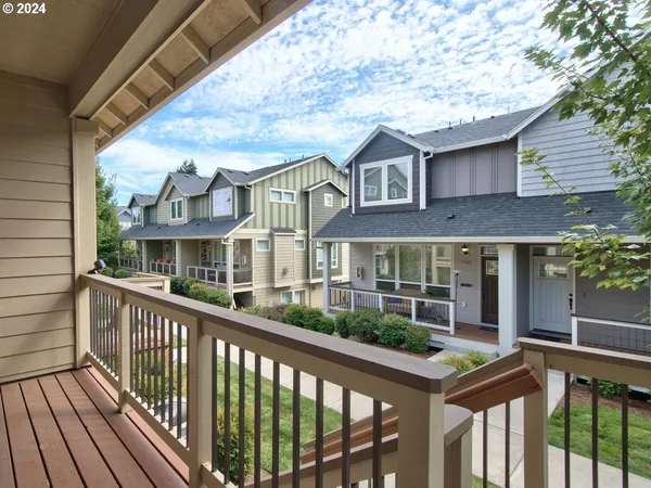 $379,900 | 7728 Northeast Julie Ann Lane, Hillsboro, OR 97124