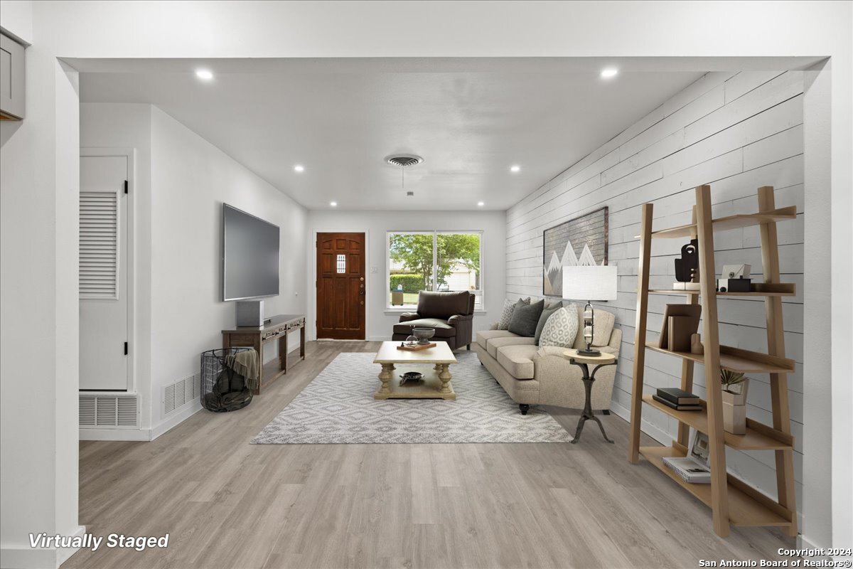 317 East Wright Blvd