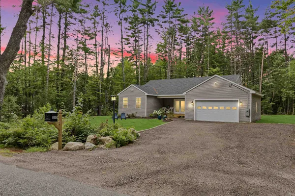 $479,000 | 185 Town House Road, Effingham, NH 03882