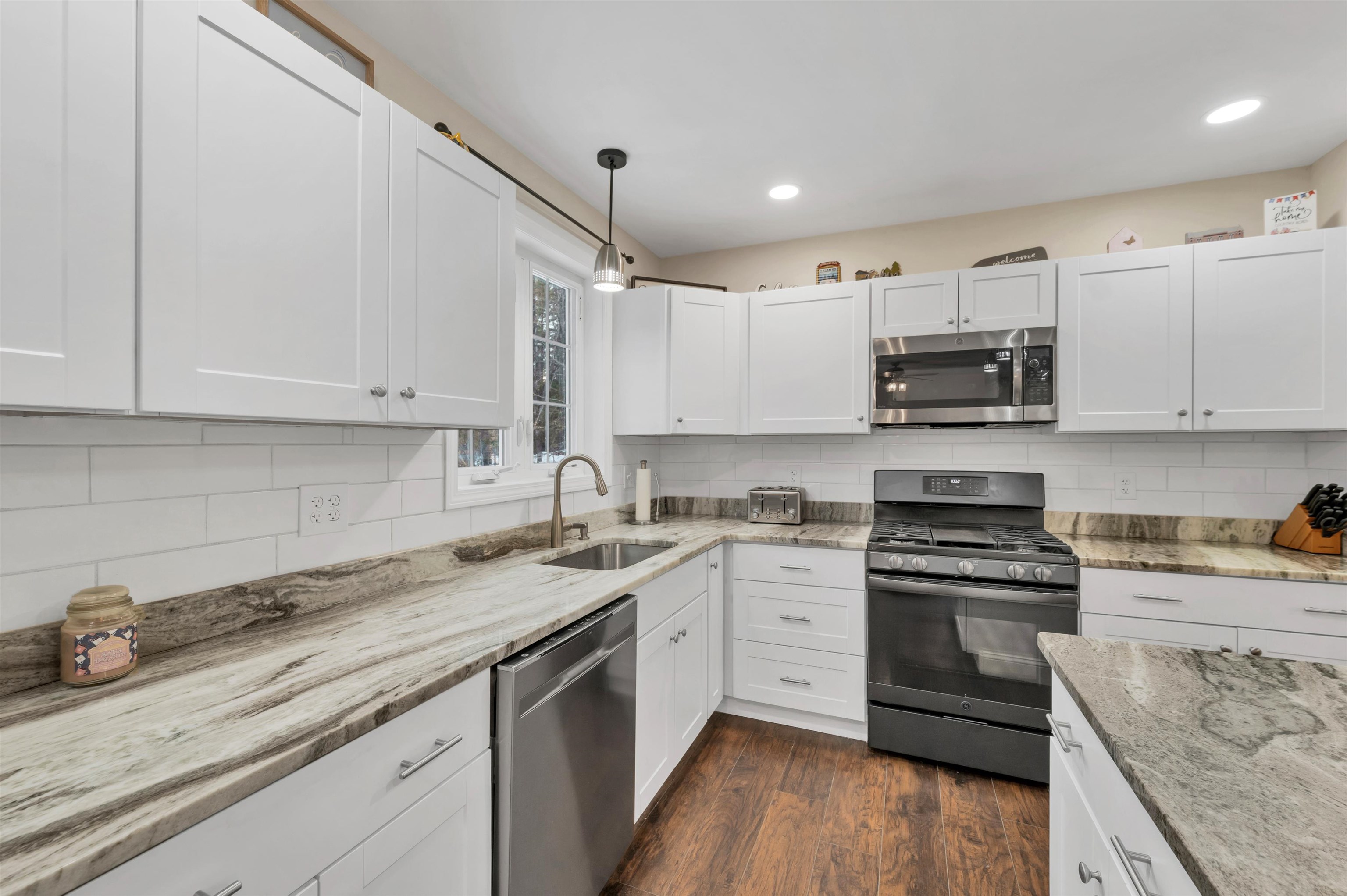 185 Town House Road Effingham, NH 03882 - Photo 16 of 53