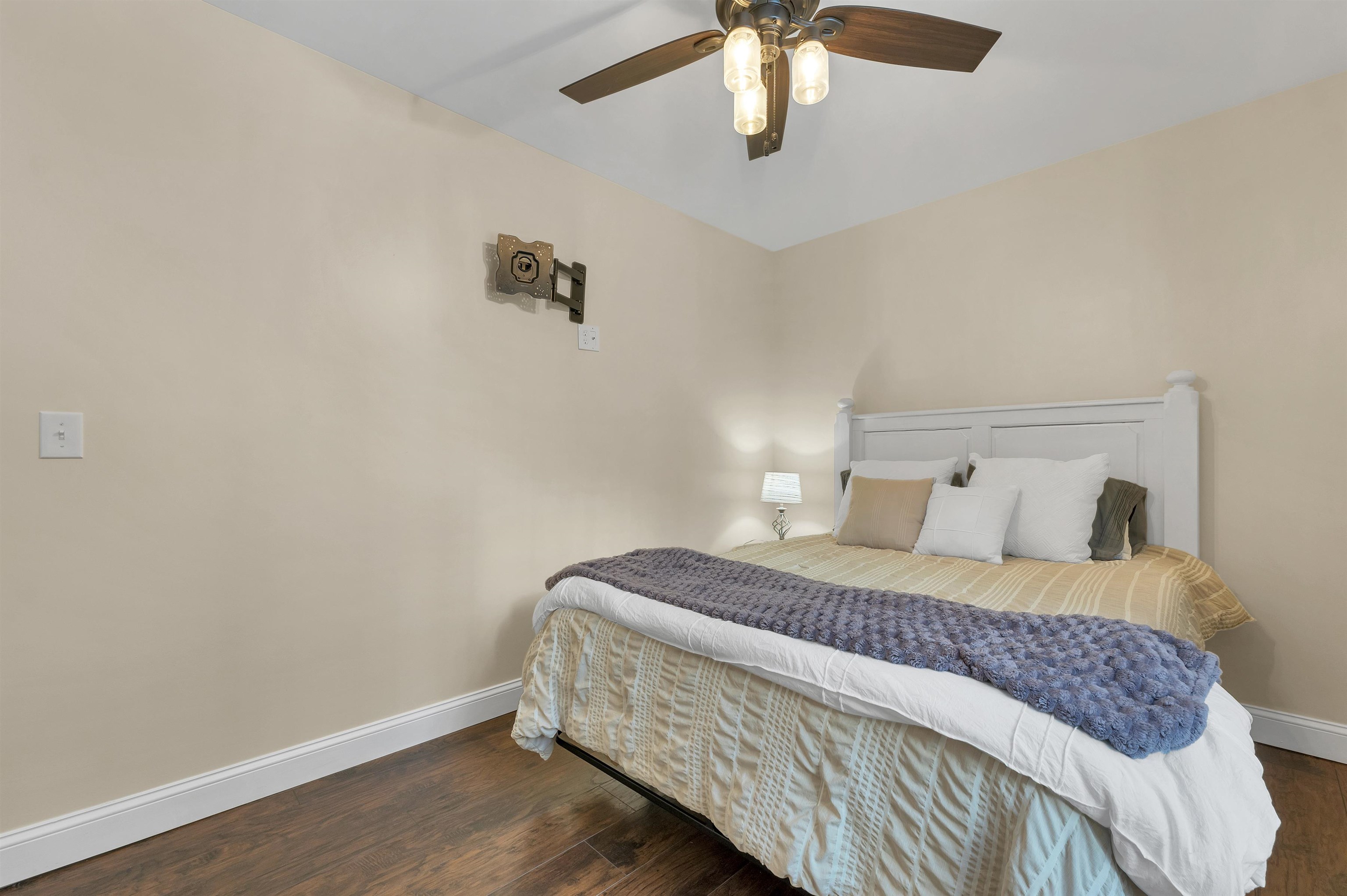 185 Town House Road Effingham, NH 03882 - Photo 34 of 53