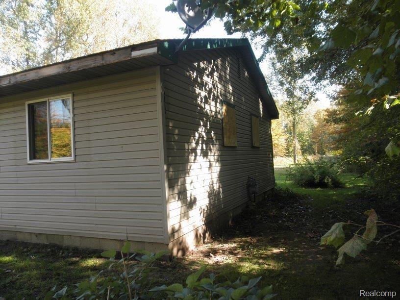 19945 Wahrman Road New Boston, MI 48164 - Photo 2 of 13 PA070008.JPG
