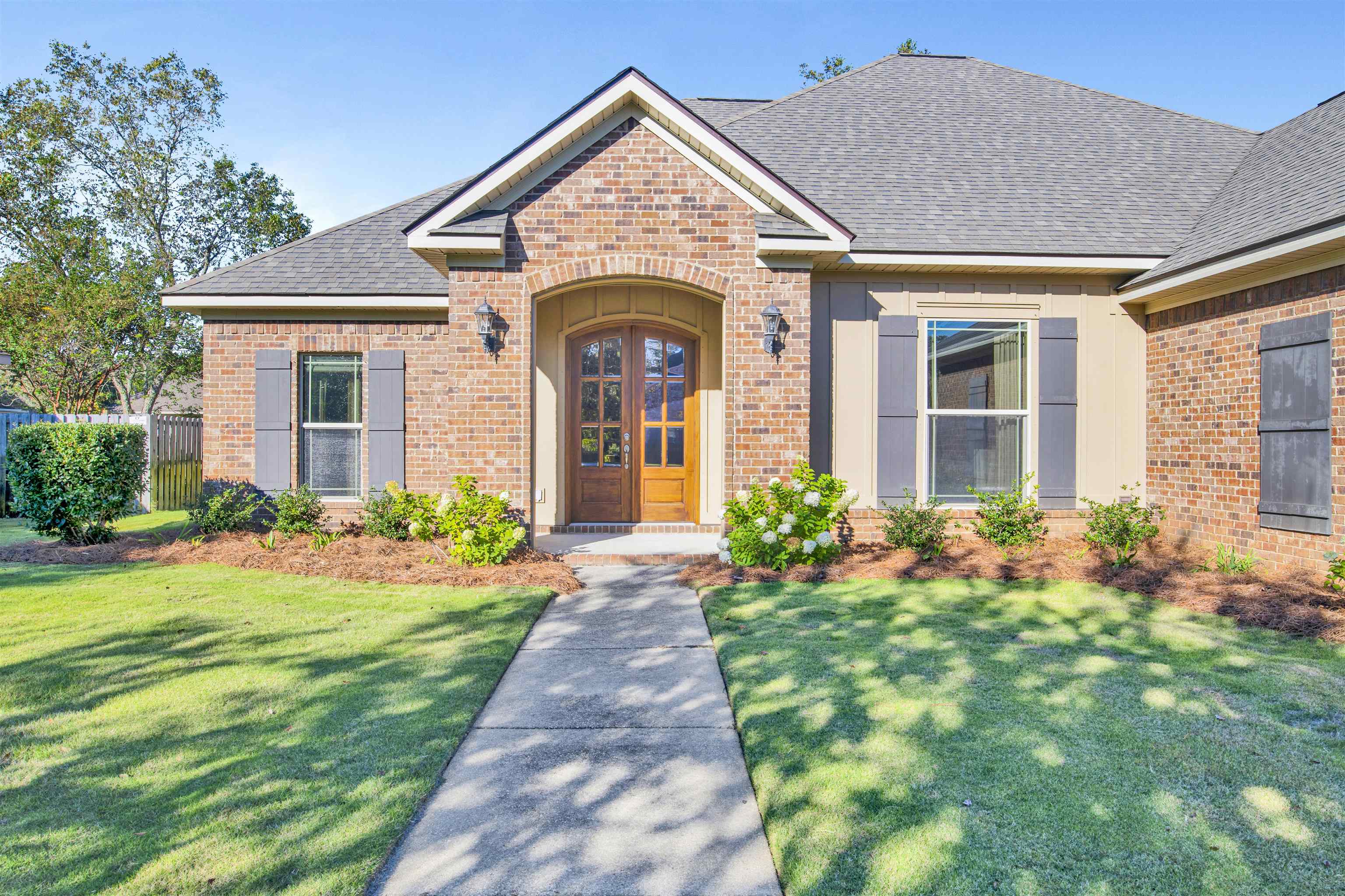 385 Surtees Street Fairhope, AL 36532 - Photo 2 of 34