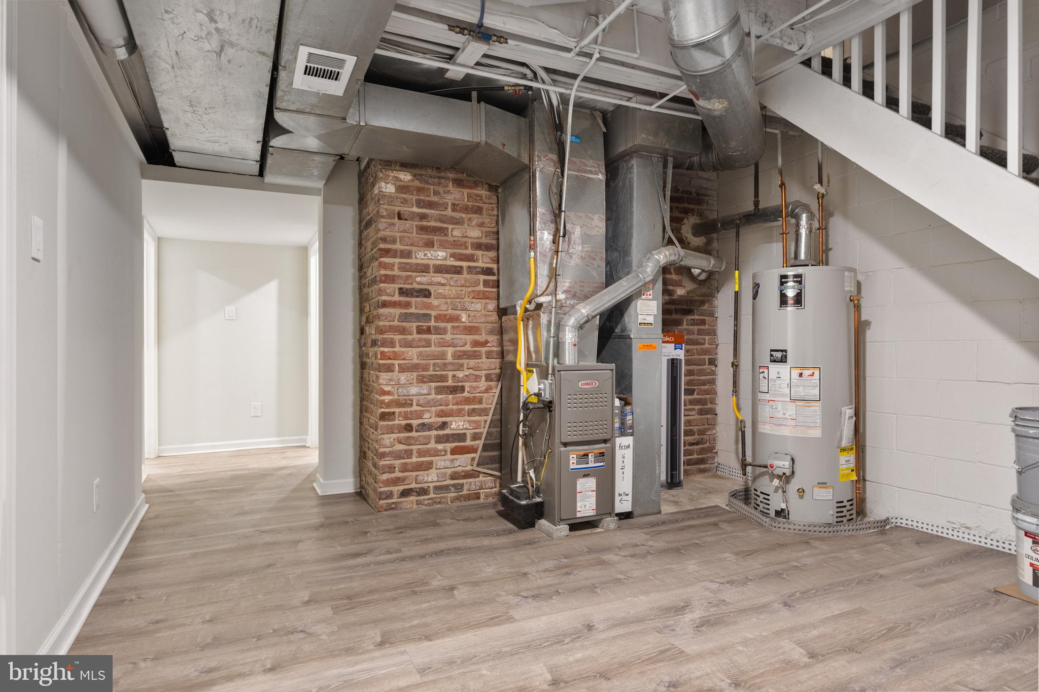 118 Suburban Boulevard Delran, NJ 08075 - Photo 28 of 36 an empty room with wooden floor and windows