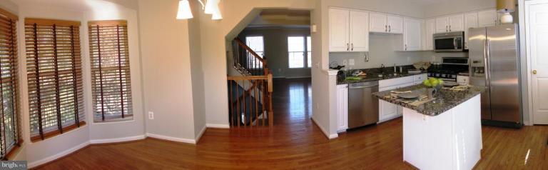 926 Rolfe Place Alexandria, VA 22314 - Photo 2 of 22 Kitchen