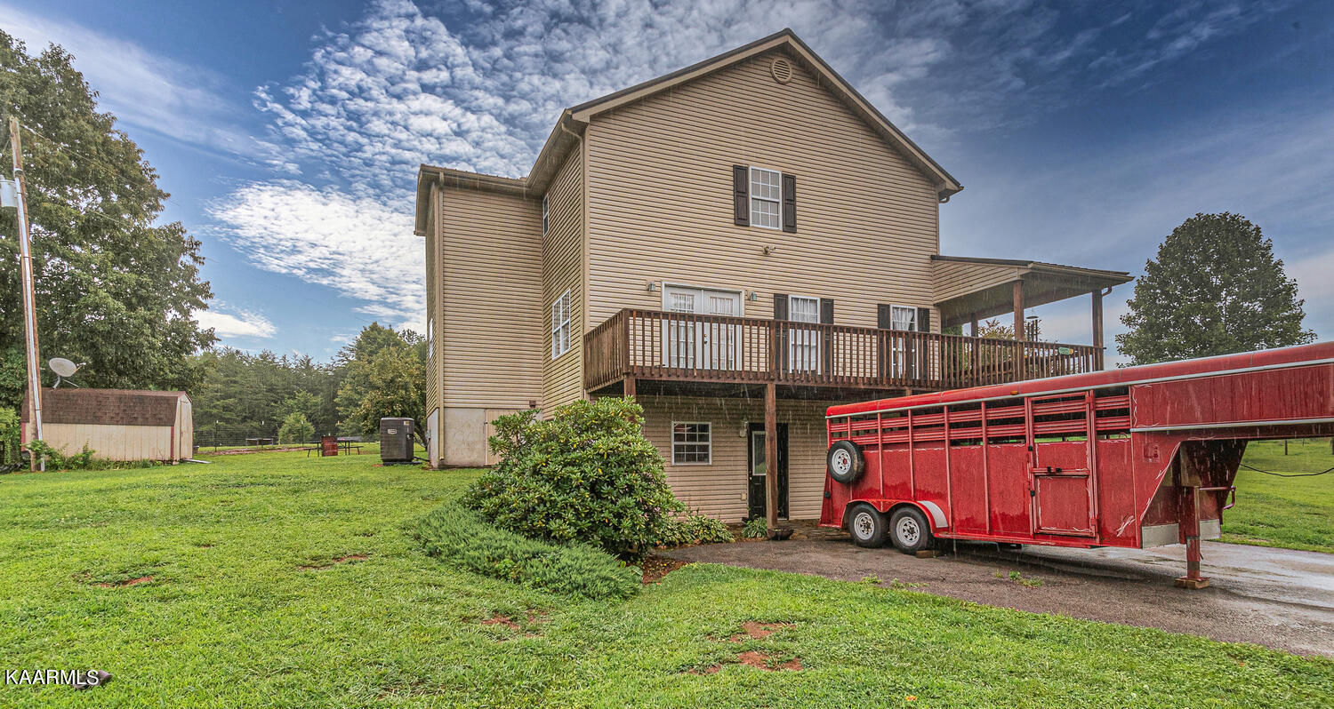 1650 Riggs Chapel Road Harriman, TN 37748 - Photo 8 of 37 1650 Riggs Chapel Rd Harriman-large-009-