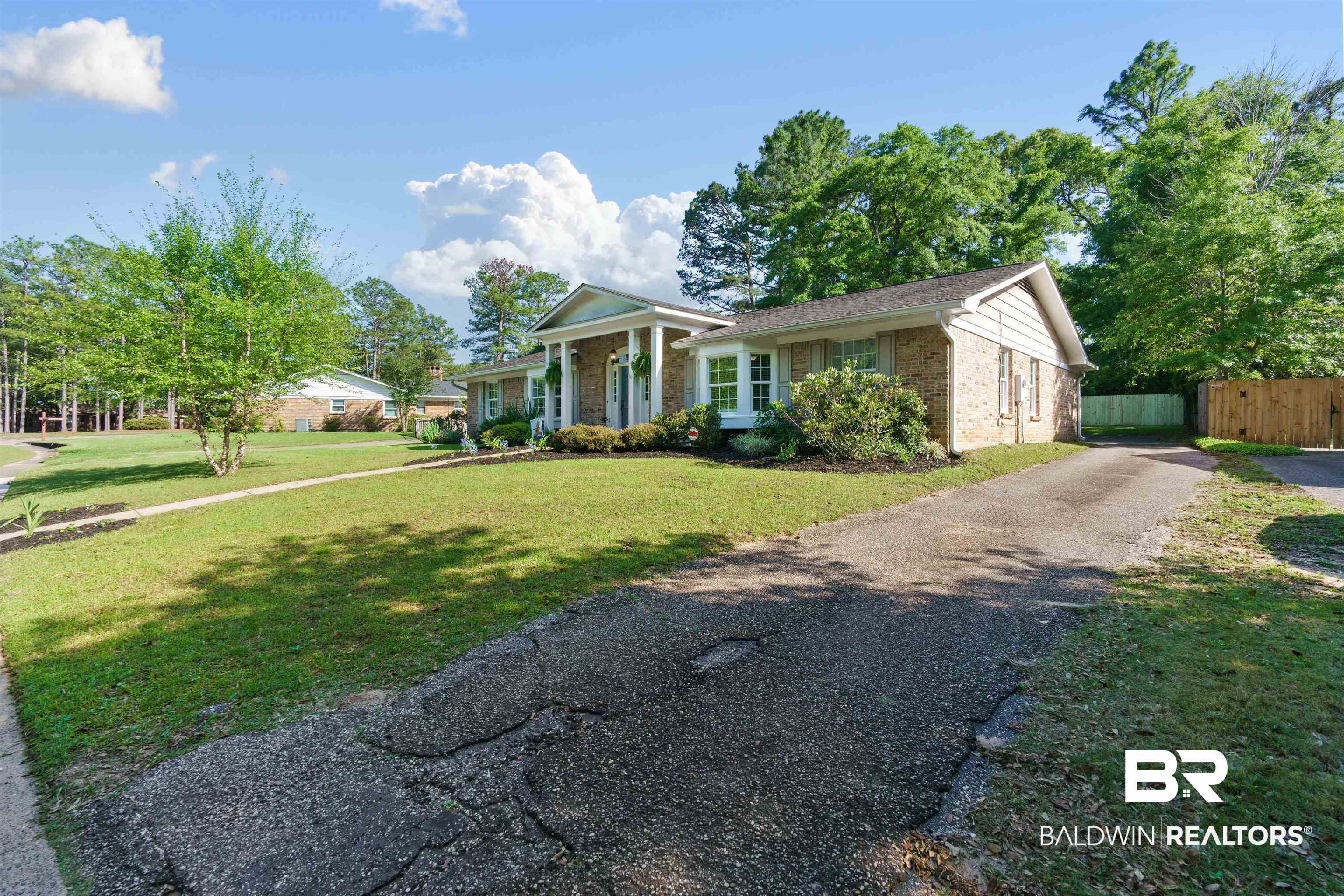 6605 Hounds Run South Mobile, AL 36608 - Photo 3 of 34