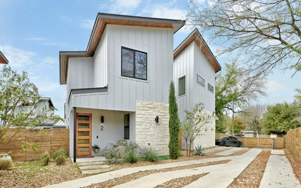 $3,400 | 201 Tillery Square, Unit 2, Austin, TX 78702