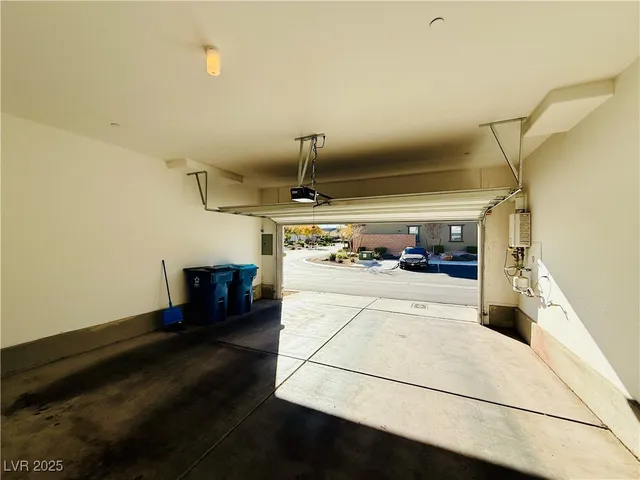 $2,150 | 8724 Giant Causeway Avenue, Las Vegas, NV 89148