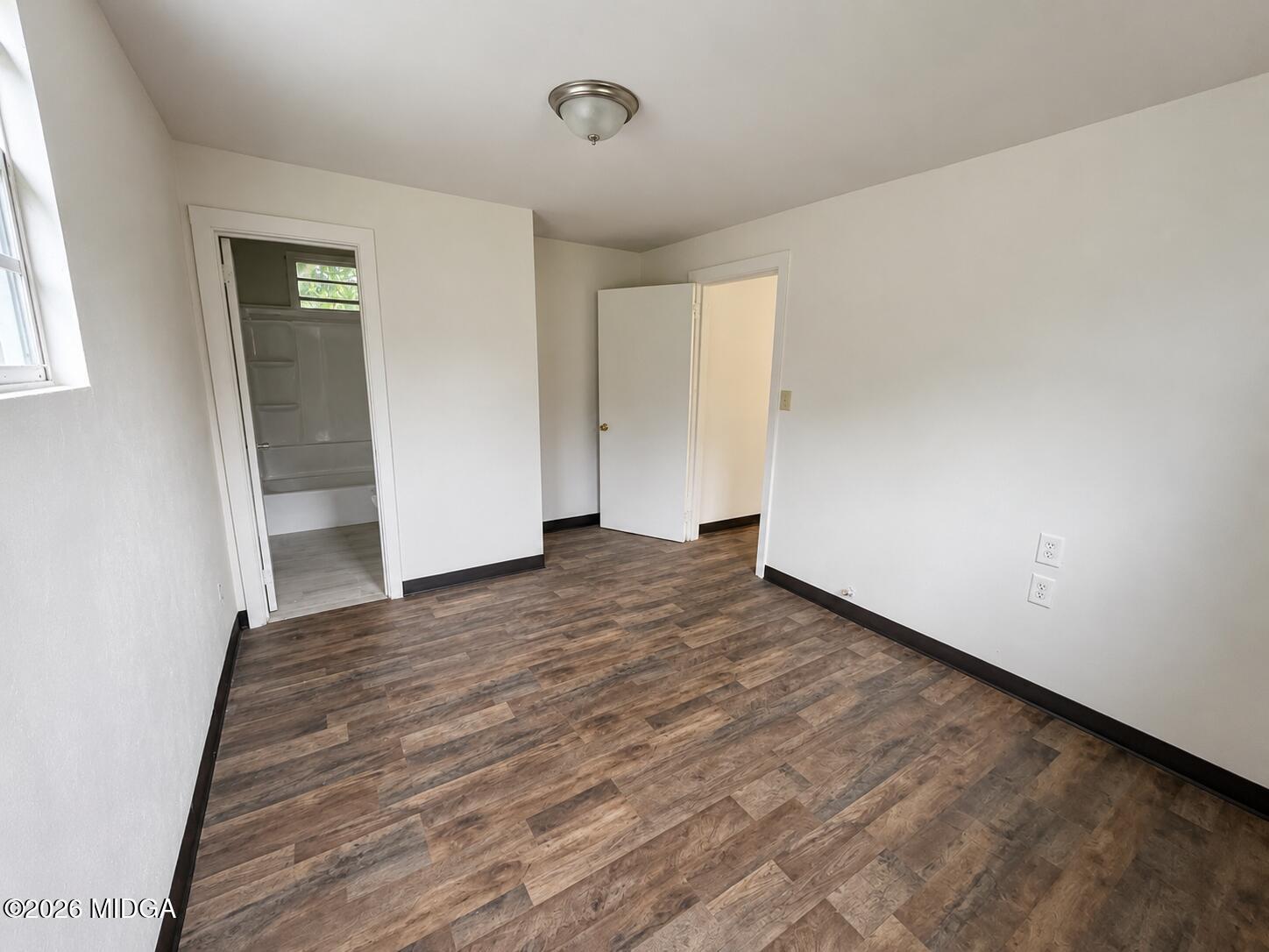 965 Ell Street Macon, GA 31206 - Photo 4 of 7 Unit 1 Bedroom