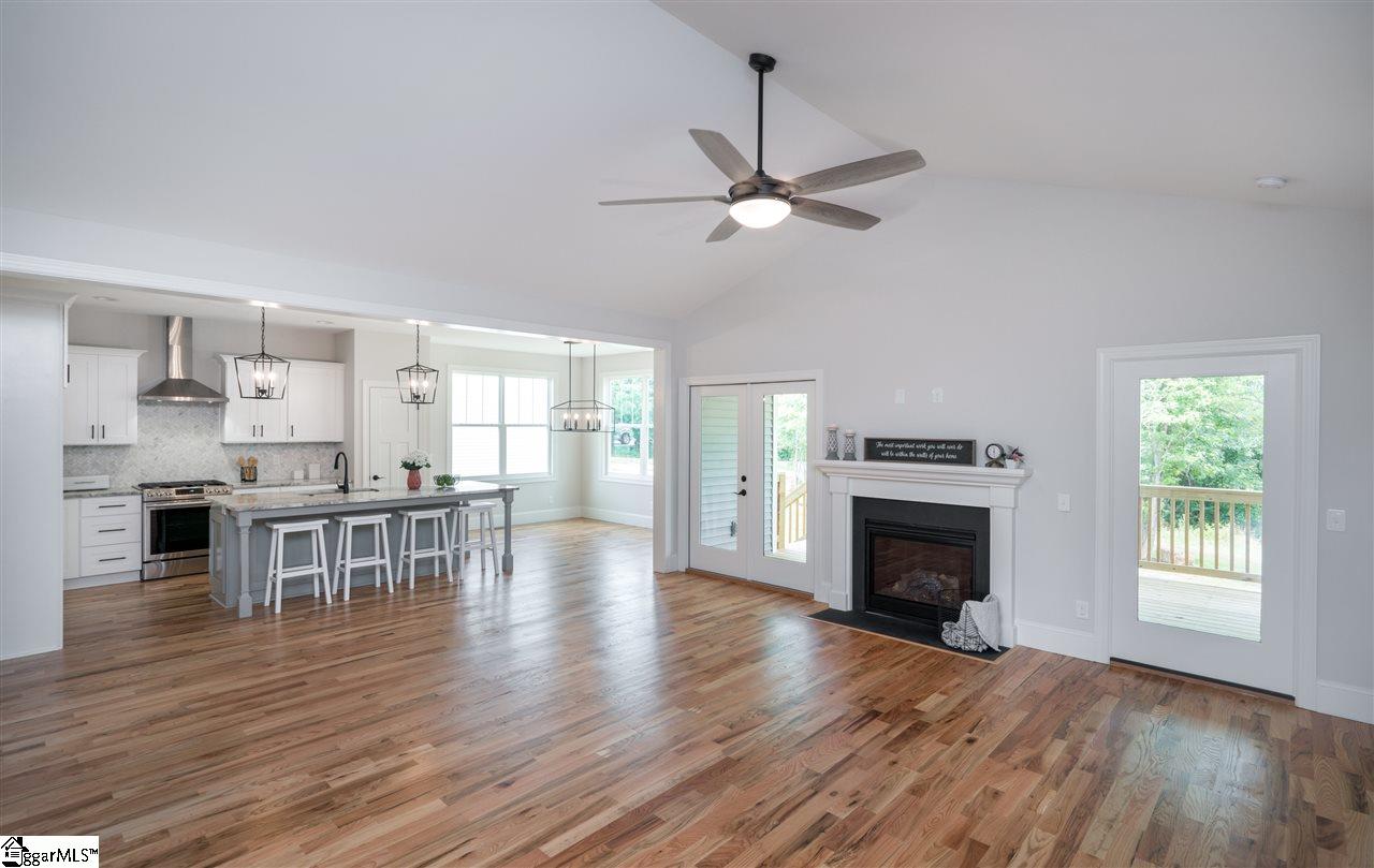 2412 Poole Road Greer, SC 29651 - Photo 5 of 33 Gallery Image 5