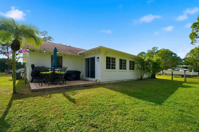 a view of a trees in front of a building