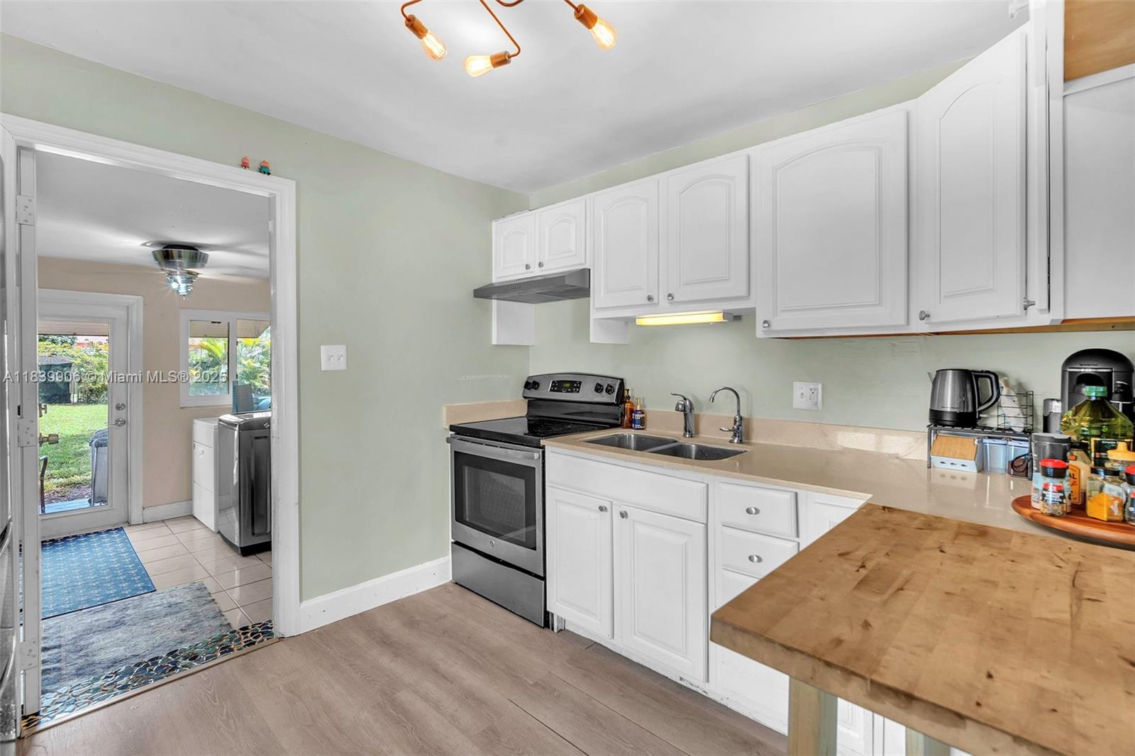 2407 Harding Street Hollywood, FL 33020 - Photo 17 of 33 Gallery Image 17