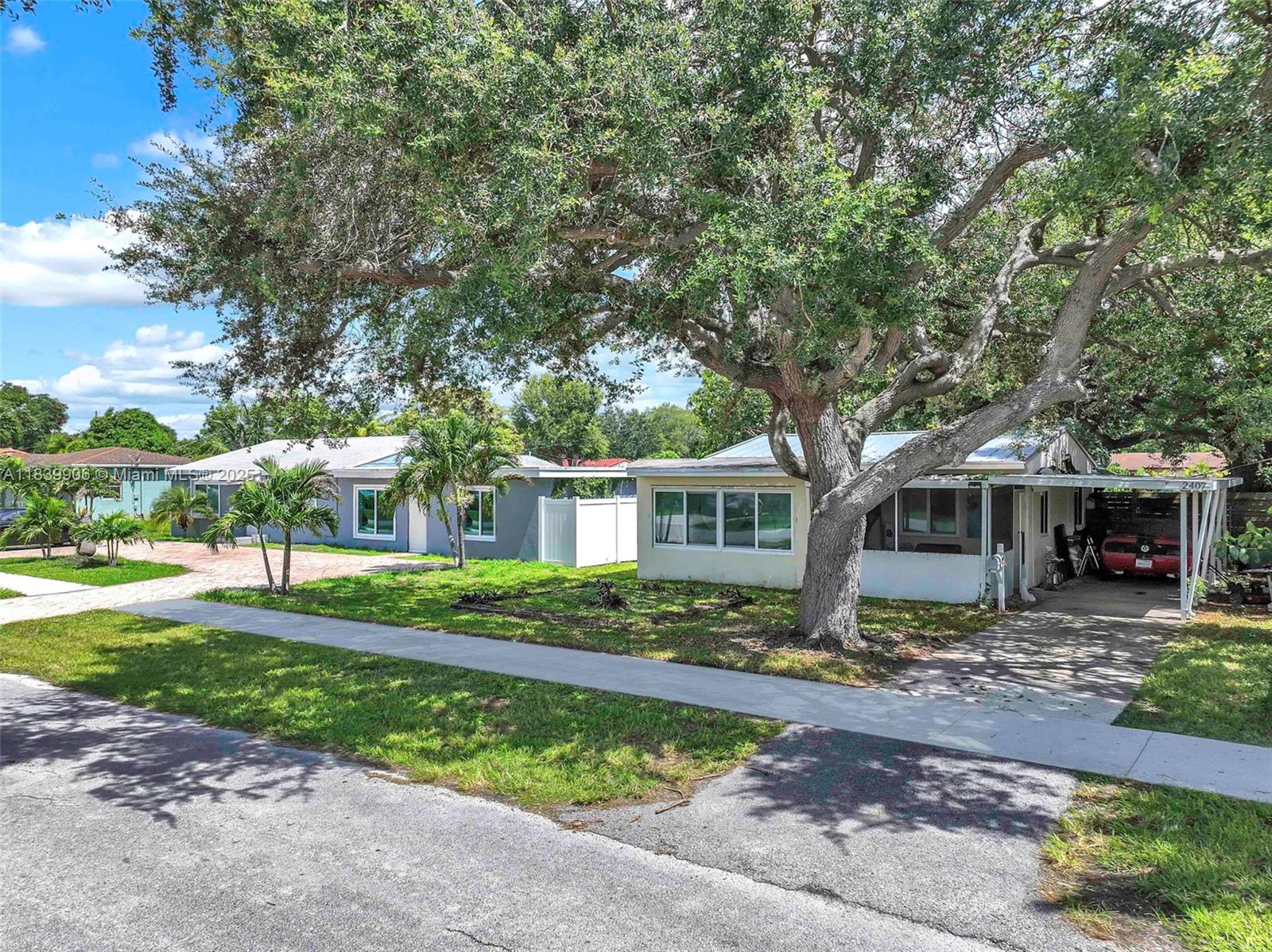 2407 Harding Street Hollywood, FL 33020 - Photo 2 of 33 Gallery Image 2