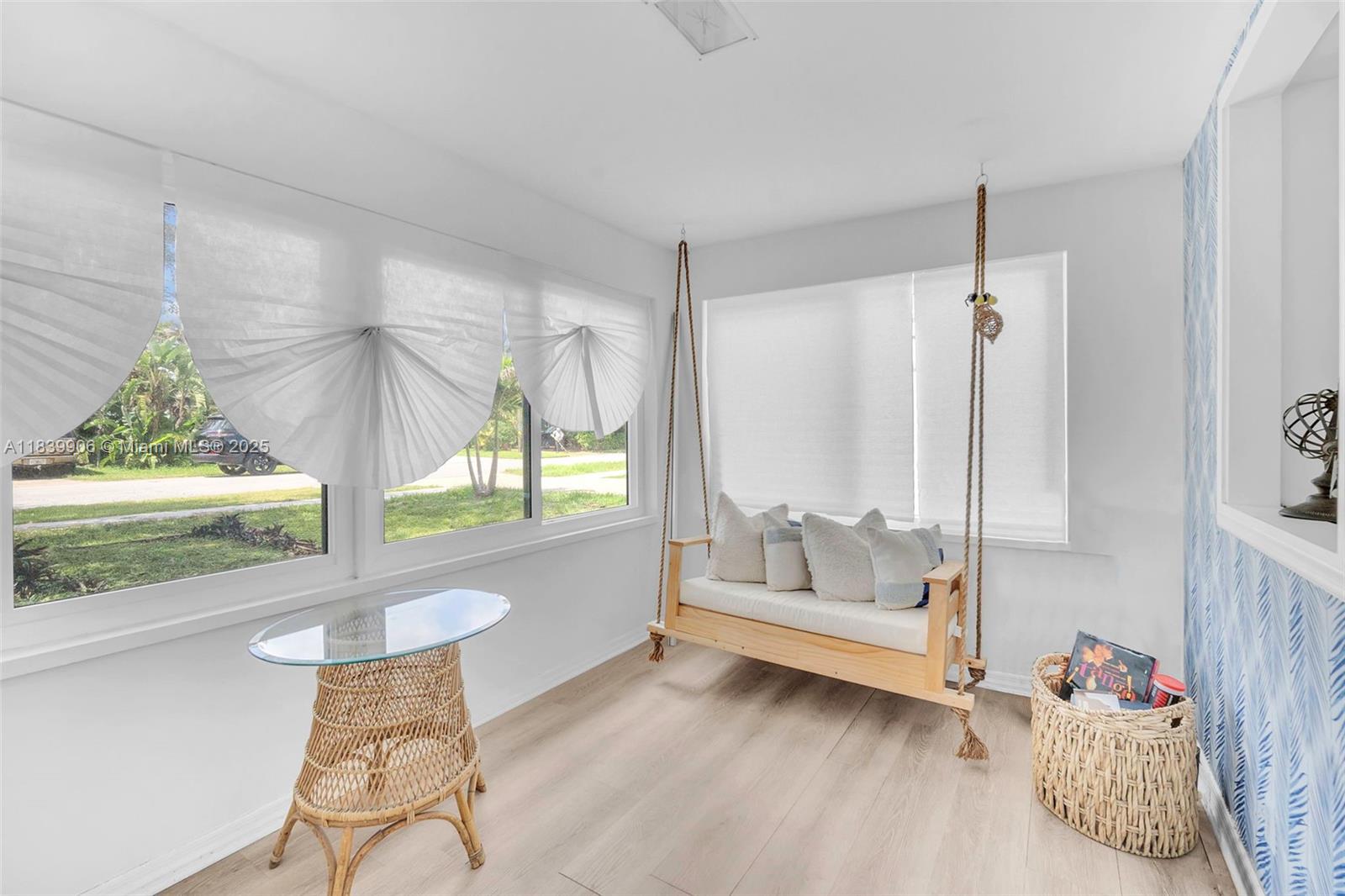 2407 Harding Street Hollywood, FL 33020 - Photo 10 of 33 Gallery Image 10