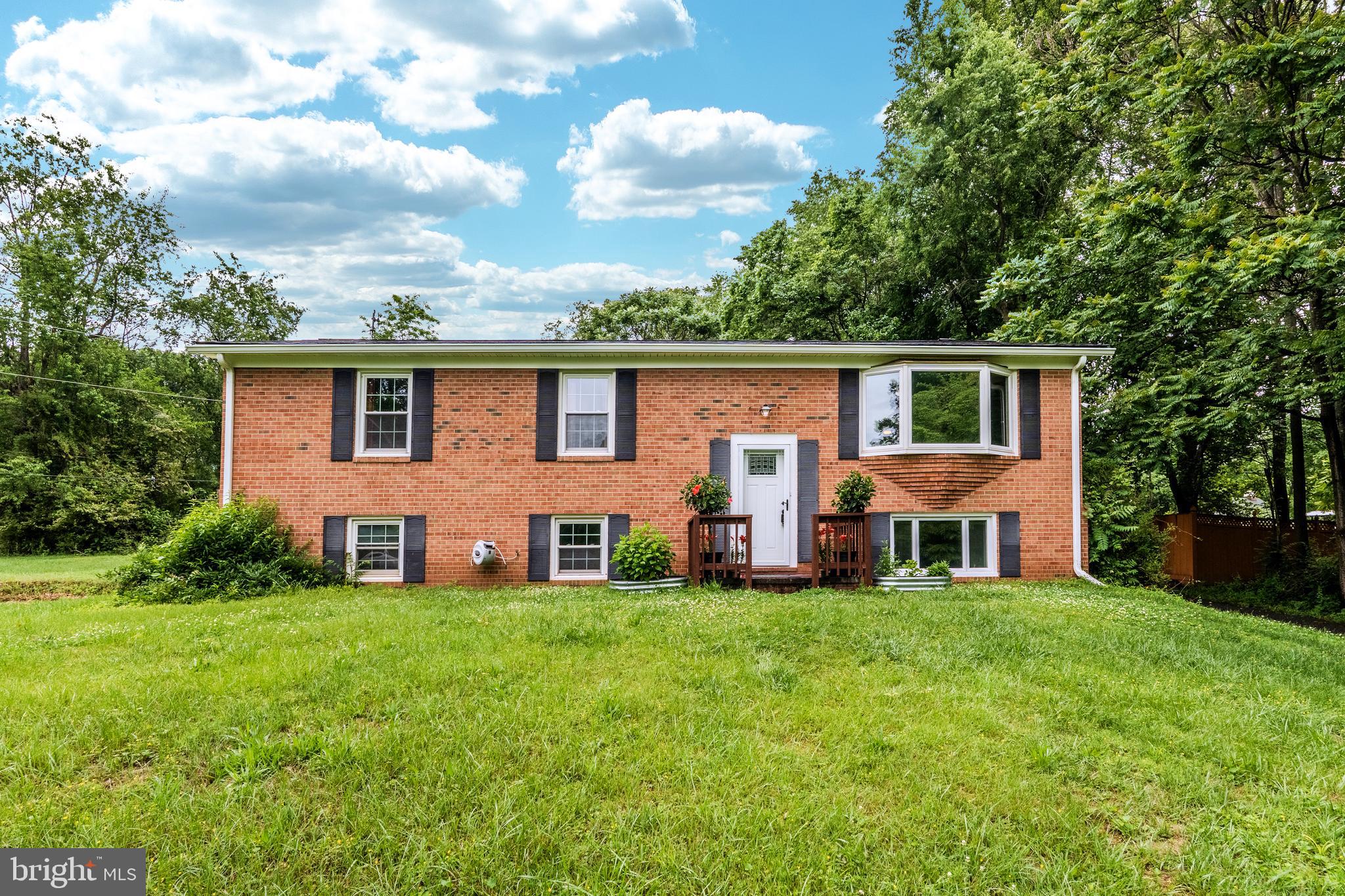 39636 Mossridge Road Aldie, VA 20105 - Photo 3 of 59 Gallery Image 3
