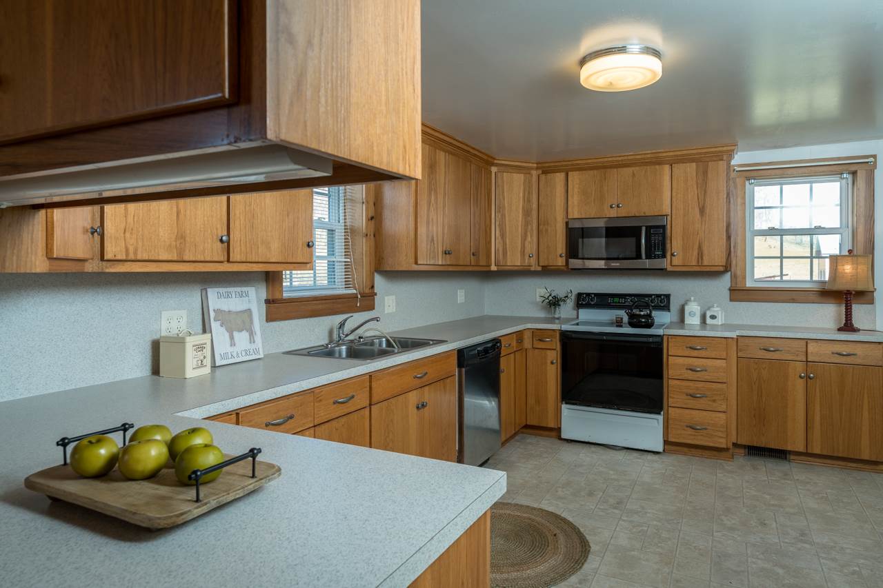 9430 Waggys Creek Road Dayton, VA 22821 - Photo 6 of 48 Gallery Image 6