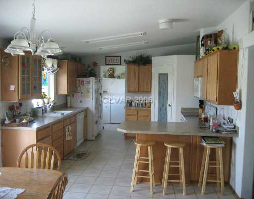 625 Ernst Panaca, NV 89042 - Photo 2 of 4 Kitchen.