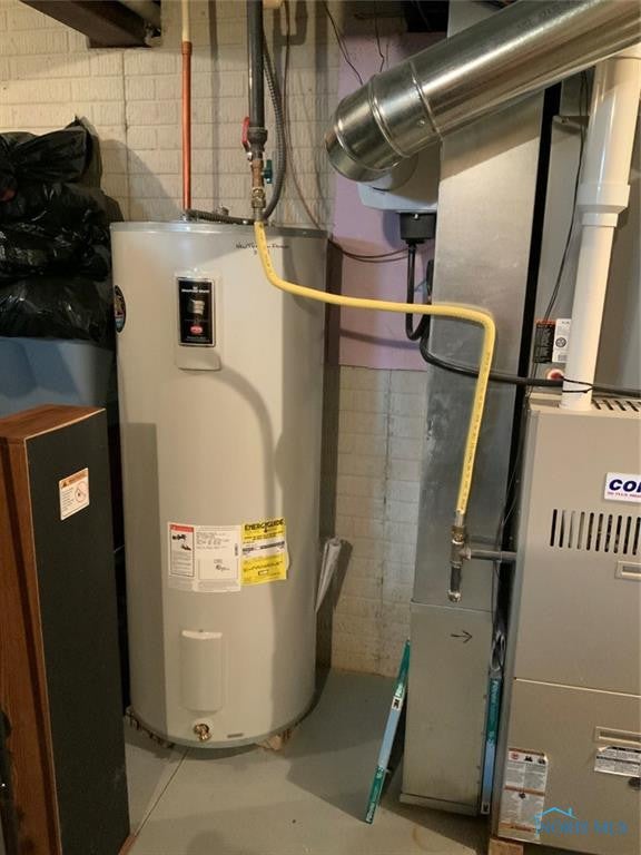 109 Rivers Edge Lane, Unit C Upper Sandusky, OH 43351 - Photo 48 of 54 Hot Water Heater