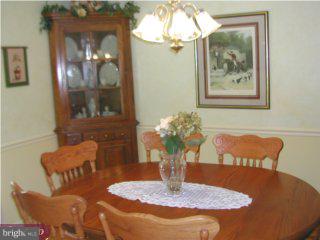 54 Gedney Road Lawrenceville, NJ 08648 - Photo 4 of 6