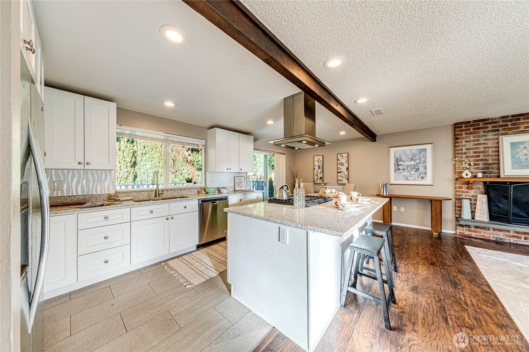 625 215th Street Southwest Bothell, WA 98021 - Photo 8 of 32