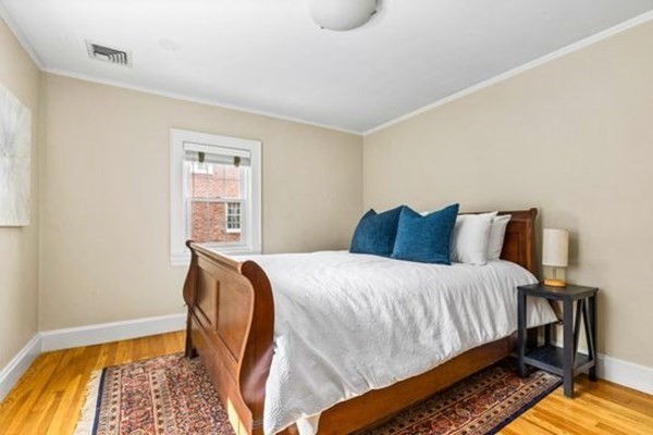 60 Moffat Road Newton, MA 02468 - Photo 16 of 23