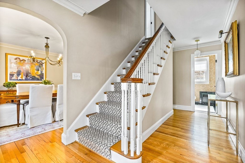 60 Moffat Road Newton, MA 02468 - Photo 2 of 23
